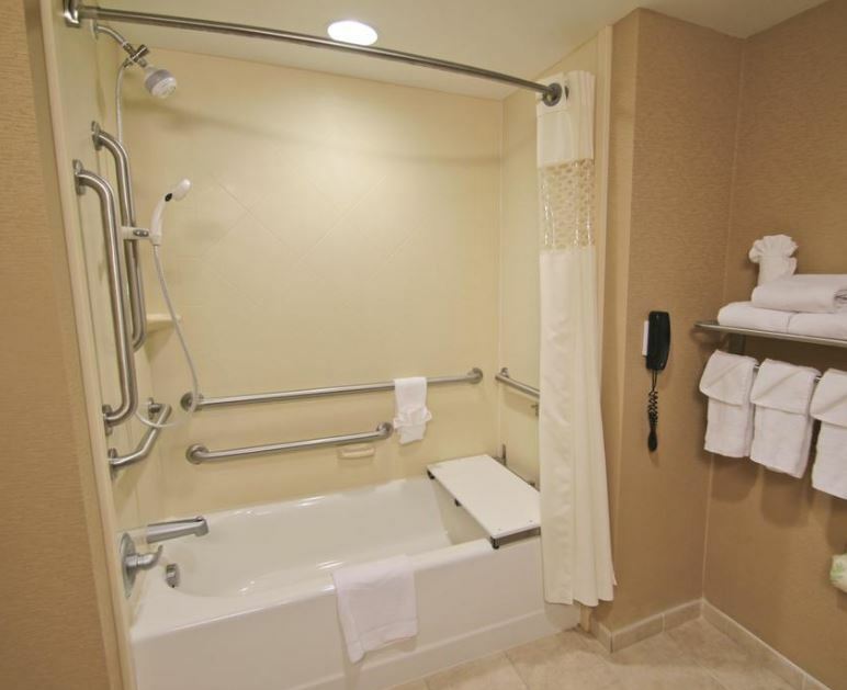 Hotel Hampton-newport News 3*